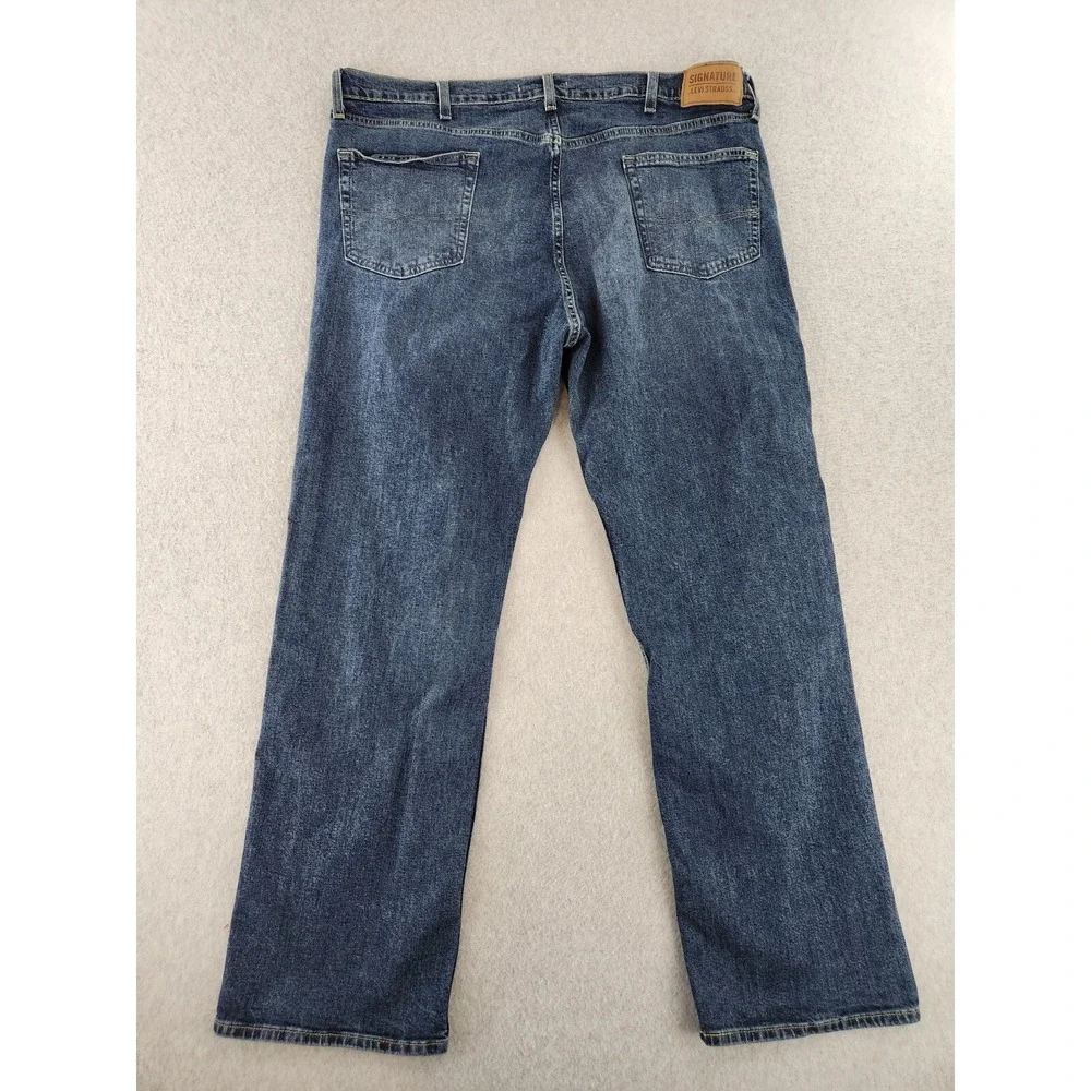 Levi Strauss Signature Men Relaxed Fit Cotton Denim Work Jeans 42x32 Medium Blue